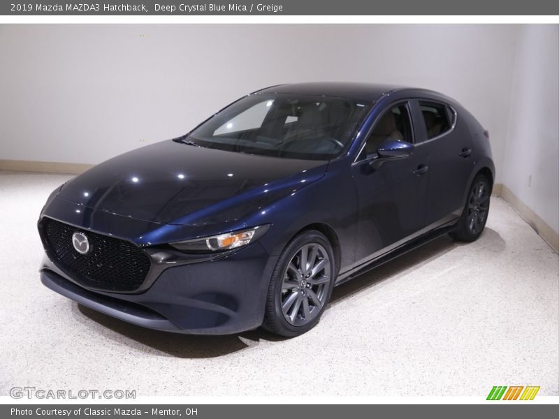 Deep Crystal Blue Mica / Greige 2019 Mazda MAZDA3 Hatchback