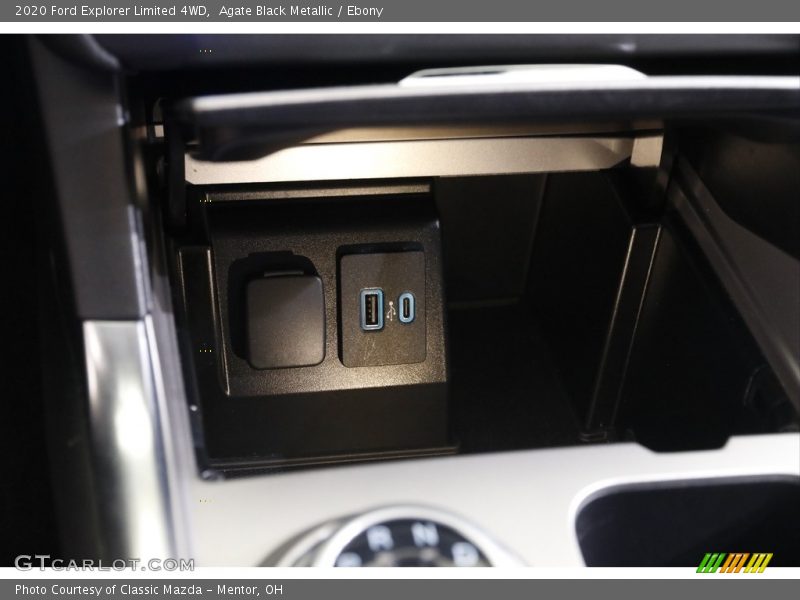 Agate Black Metallic / Ebony 2020 Ford Explorer Limited 4WD