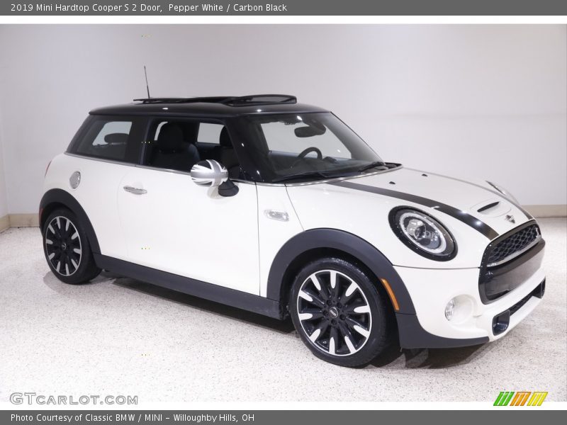 Pepper White / Carbon Black 2019 Mini Hardtop Cooper S 2 Door