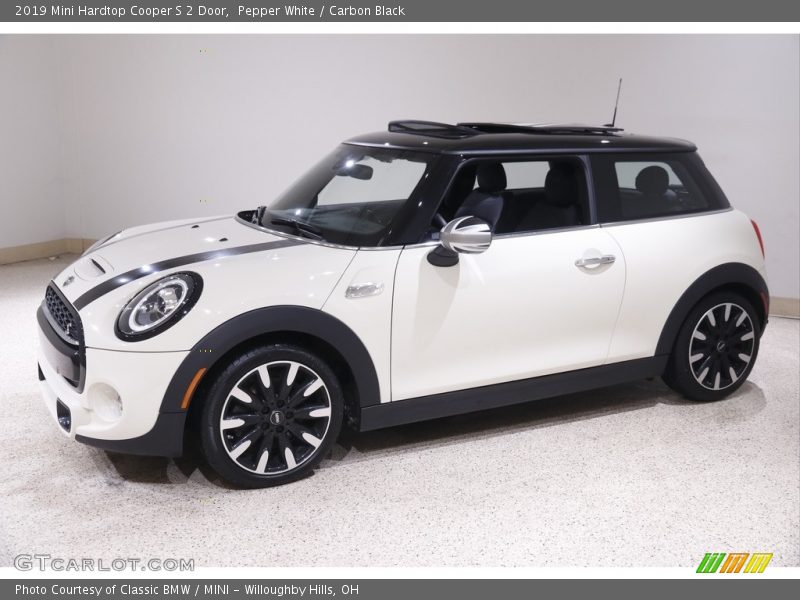 Pepper White / Carbon Black 2019 Mini Hardtop Cooper S 2 Door