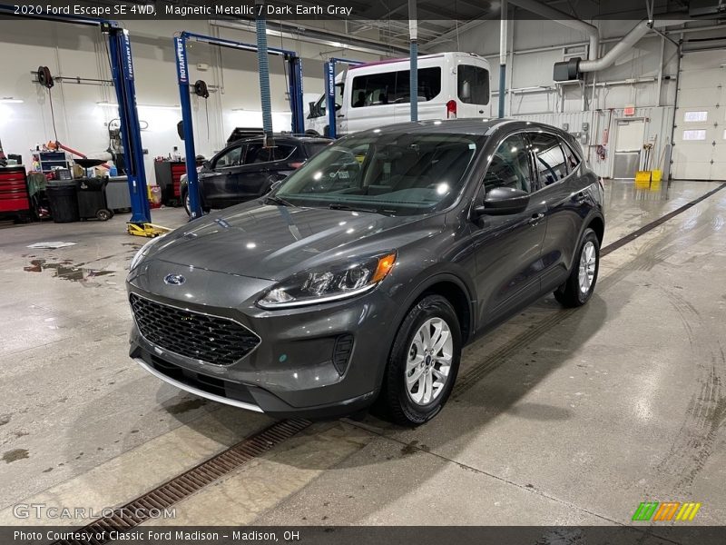 Magnetic Metallic / Dark Earth Gray 2020 Ford Escape SE 4WD