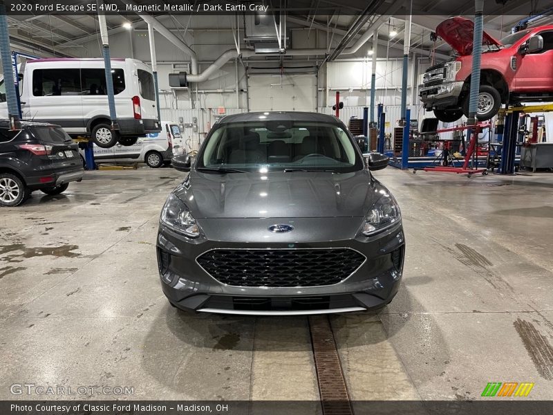 Magnetic Metallic / Dark Earth Gray 2020 Ford Escape SE 4WD