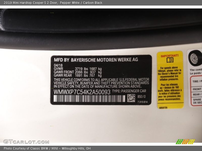 Pepper White / Carbon Black 2019 Mini Hardtop Cooper S 2 Door