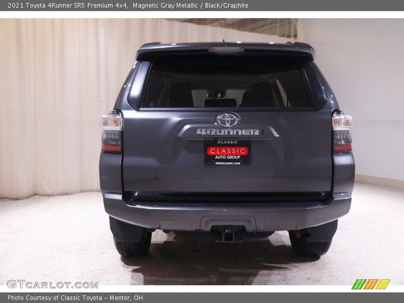 Magnetic Gray Metallic / Black/Graphite 2021 Toyota 4Runner SR5 Premium 4x4