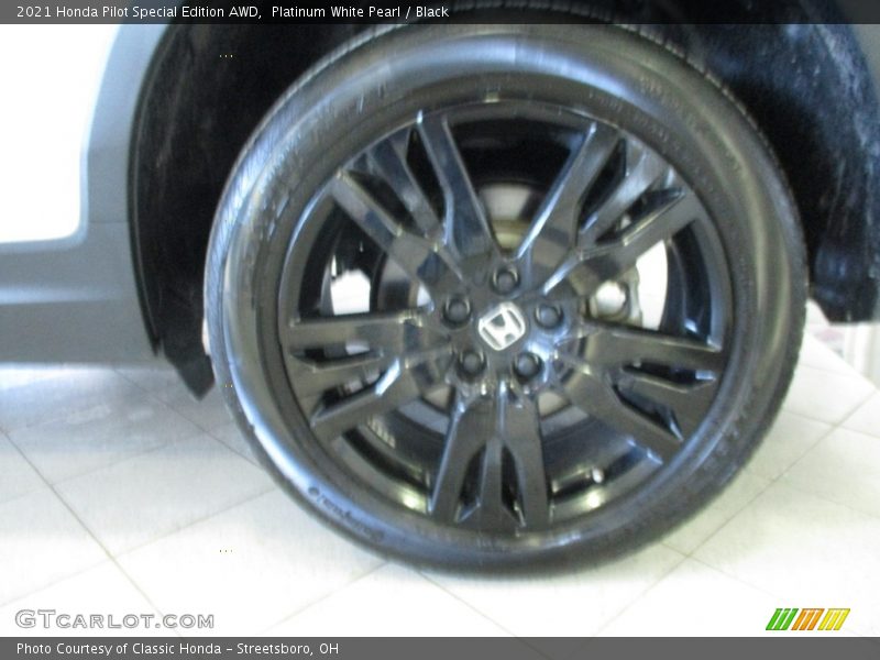 Platinum White Pearl / Black 2021 Honda Pilot Special Edition AWD