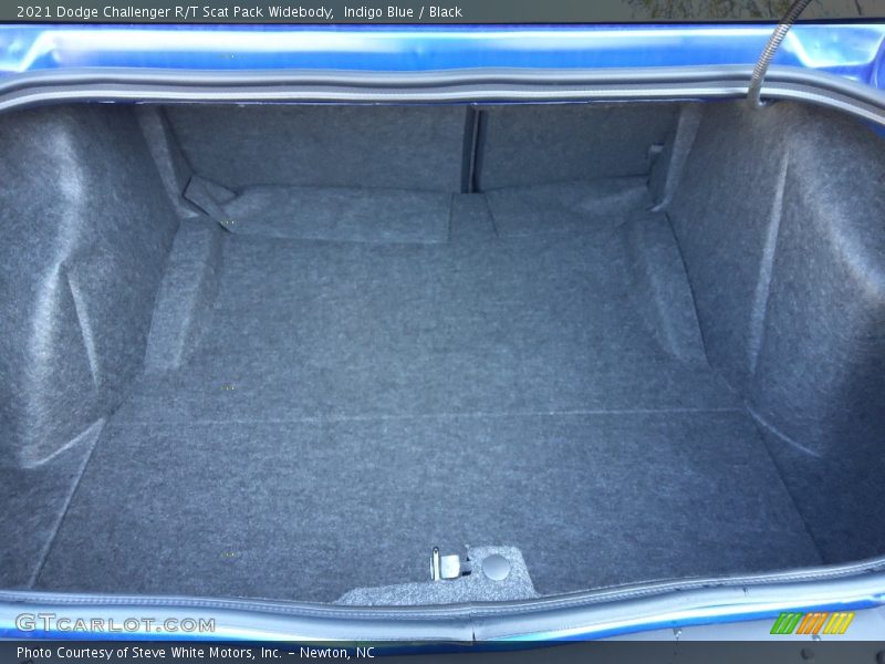  2021 Challenger R/T Scat Pack Widebody Trunk