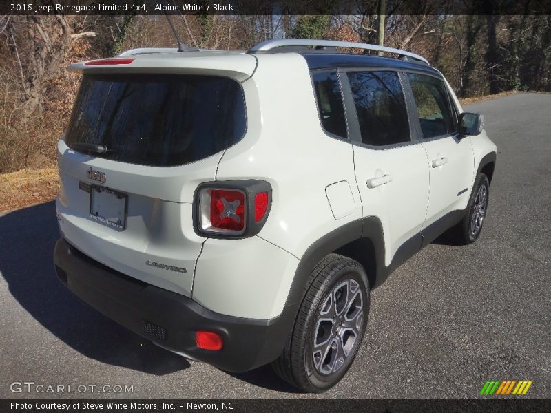 Alpine White / Black 2016 Jeep Renegade Limited 4x4