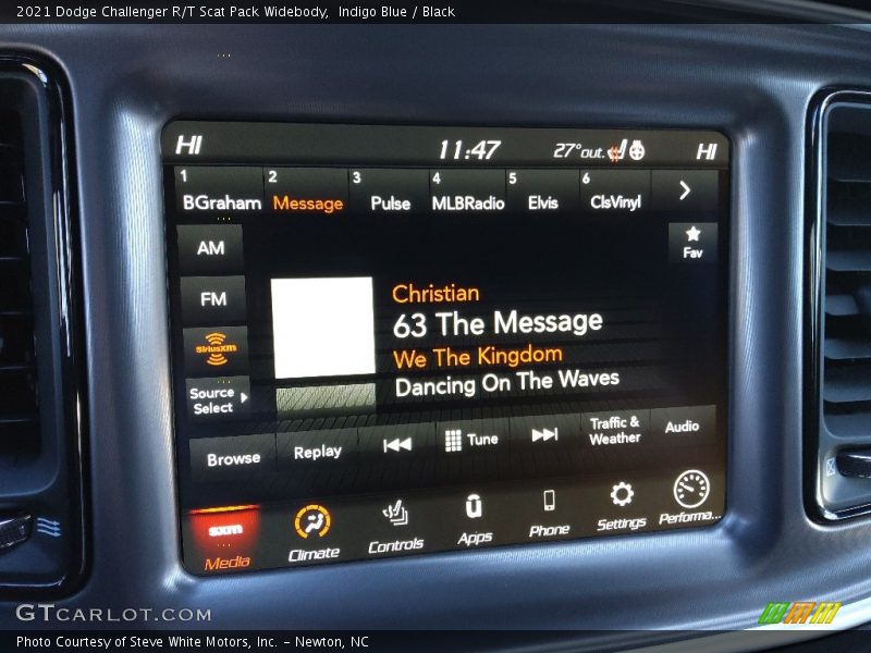 Controls of 2021 Challenger R/T Scat Pack Widebody