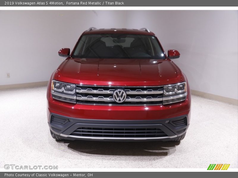 Fortana Red Metallic / Titan Black 2019 Volkswagen Atlas S 4Motion