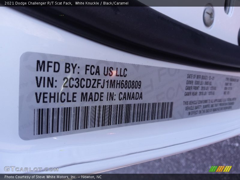 White Knuckle / Black/Caramel 2021 Dodge Challenger R/T Scat Pack