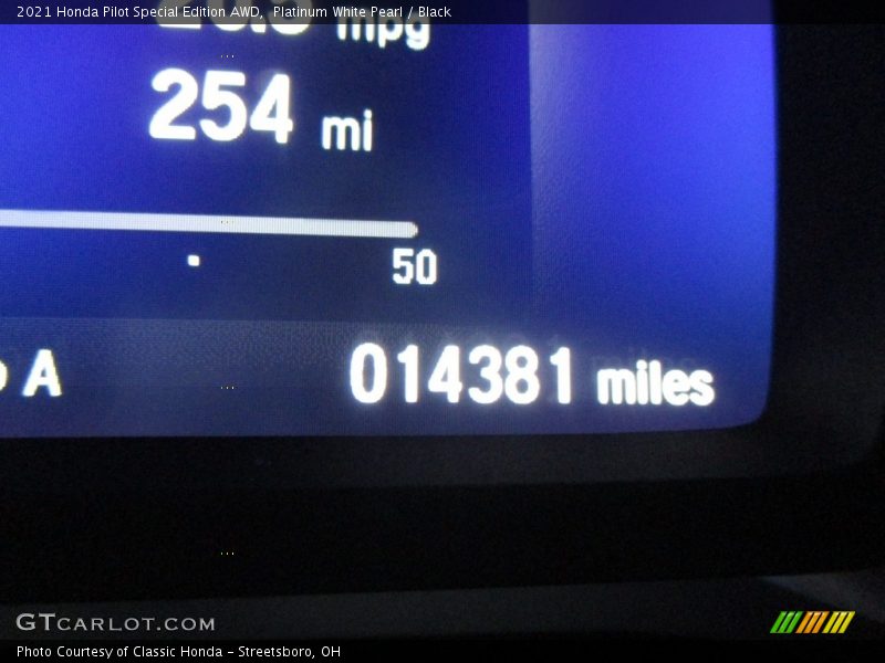 Platinum White Pearl / Black 2021 Honda Pilot Special Edition AWD