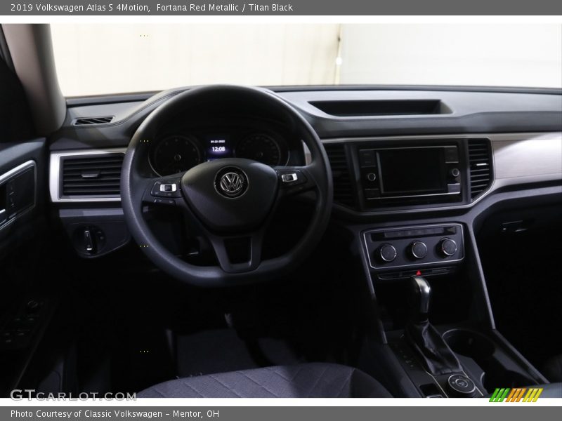 Fortana Red Metallic / Titan Black 2019 Volkswagen Atlas S 4Motion