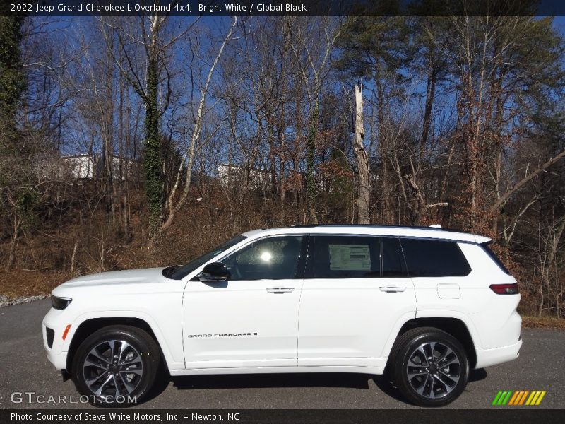 Bright White / Global Black 2022 Jeep Grand Cherokee L Overland 4x4