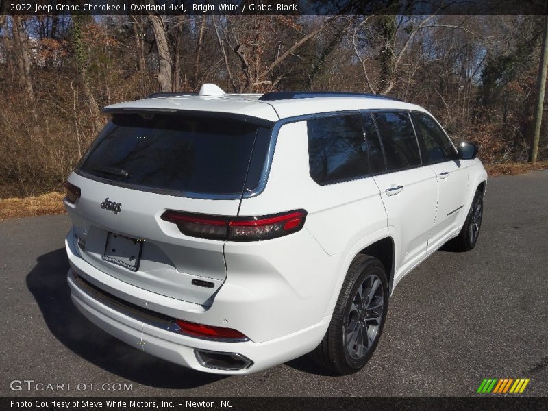 Bright White / Global Black 2022 Jeep Grand Cherokee L Overland 4x4