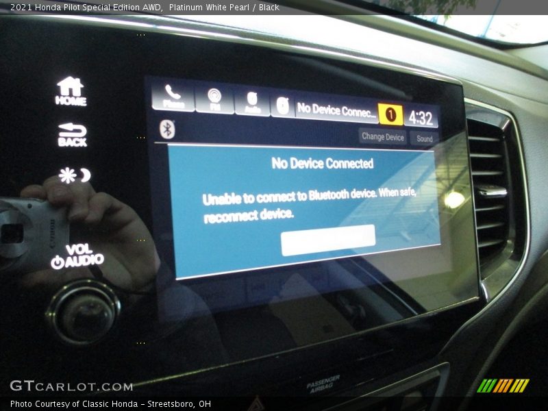 Platinum White Pearl / Black 2021 Honda Pilot Special Edition AWD