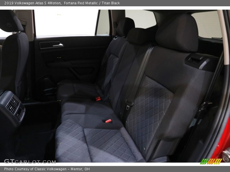 Fortana Red Metallic / Titan Black 2019 Volkswagen Atlas S 4Motion