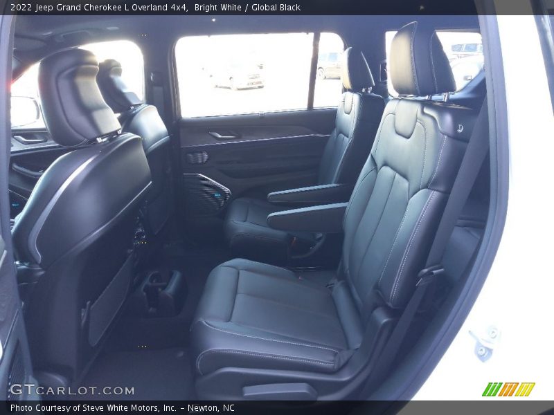 Bright White / Global Black 2022 Jeep Grand Cherokee L Overland 4x4