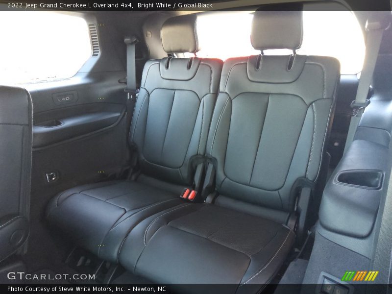 Bright White / Global Black 2022 Jeep Grand Cherokee L Overland 4x4