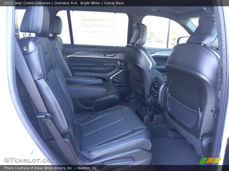 Bright White / Global Black 2022 Jeep Grand Cherokee L Overland 4x4