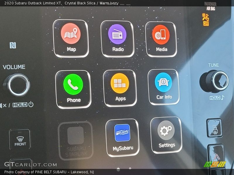 Crystal Black Silica / Warm Ivory 2020 Subaru Outback Limited XT