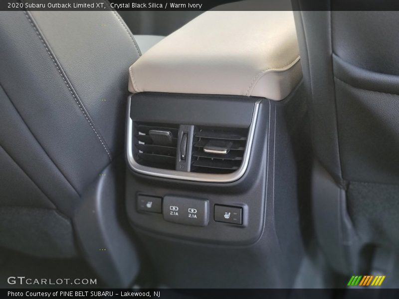 Crystal Black Silica / Warm Ivory 2020 Subaru Outback Limited XT