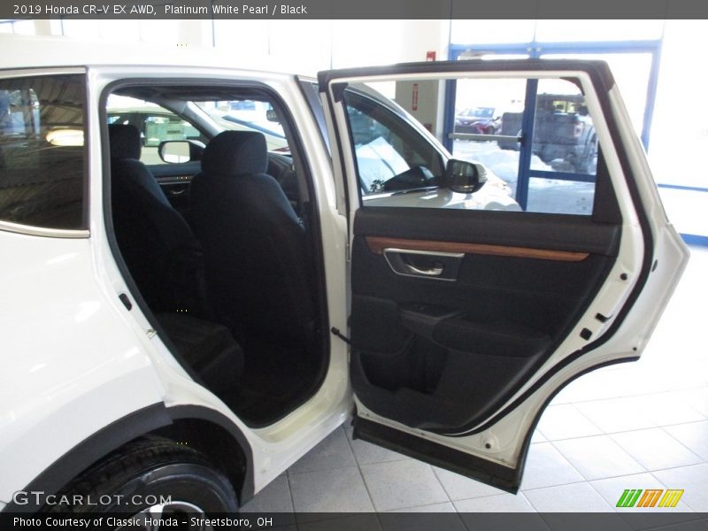 Platinum White Pearl / Black 2019 Honda CR-V EX AWD