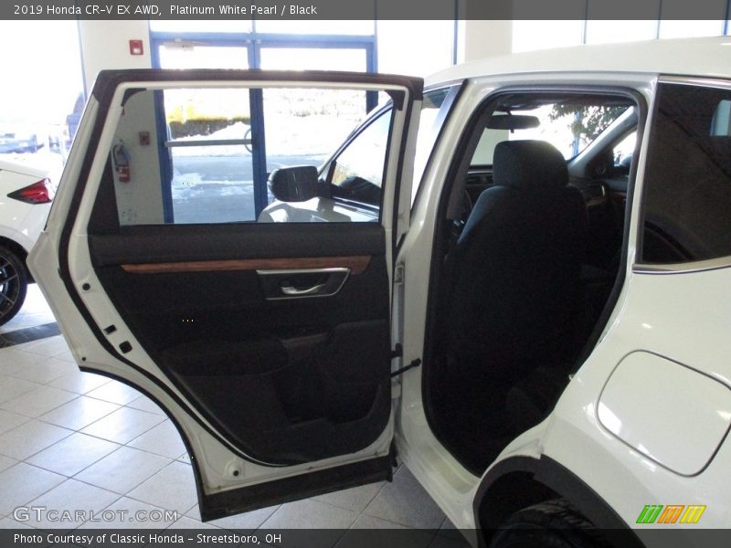 Platinum White Pearl / Black 2019 Honda CR-V EX AWD