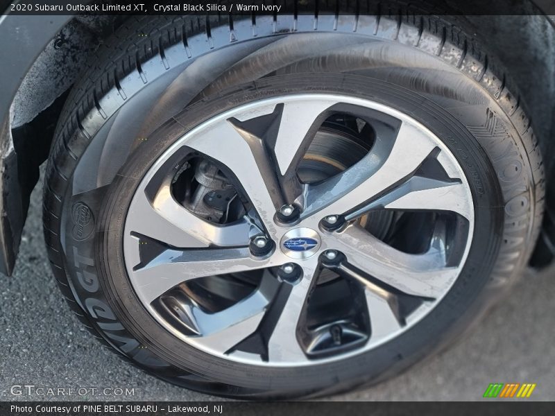 Crystal Black Silica / Warm Ivory 2020 Subaru Outback Limited XT