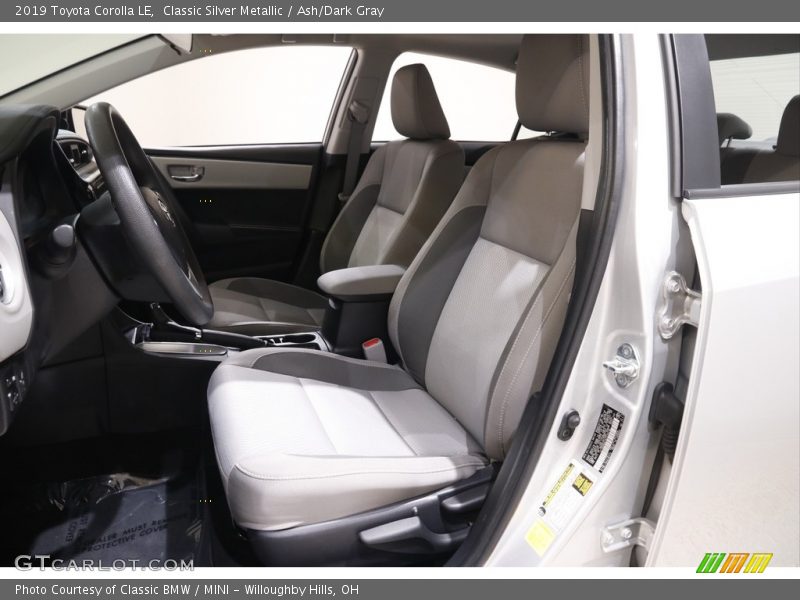 Classic Silver Metallic / Ash/Dark Gray 2019 Toyota Corolla LE