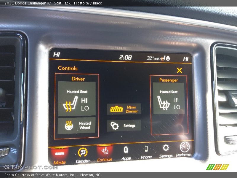 Controls of 2021 Challenger R/T Scat Pack