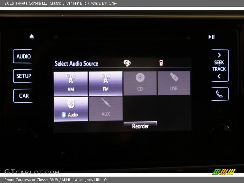 Classic Silver Metallic / Ash/Dark Gray 2019 Toyota Corolla LE