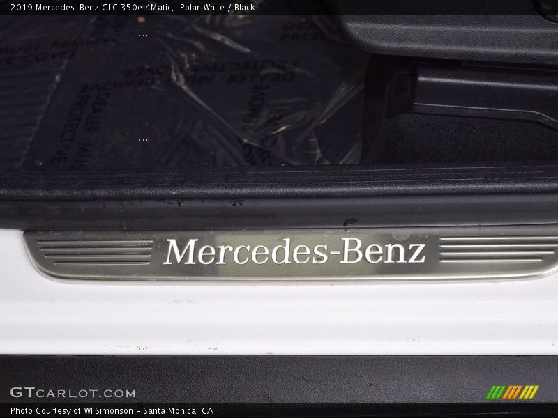Polar White / Black 2019 Mercedes-Benz GLC 350e 4Matic