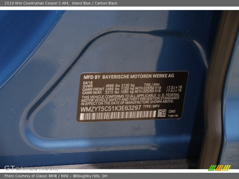 Island Blue / Carbon Black 2019 Mini Countryman Cooper S All4