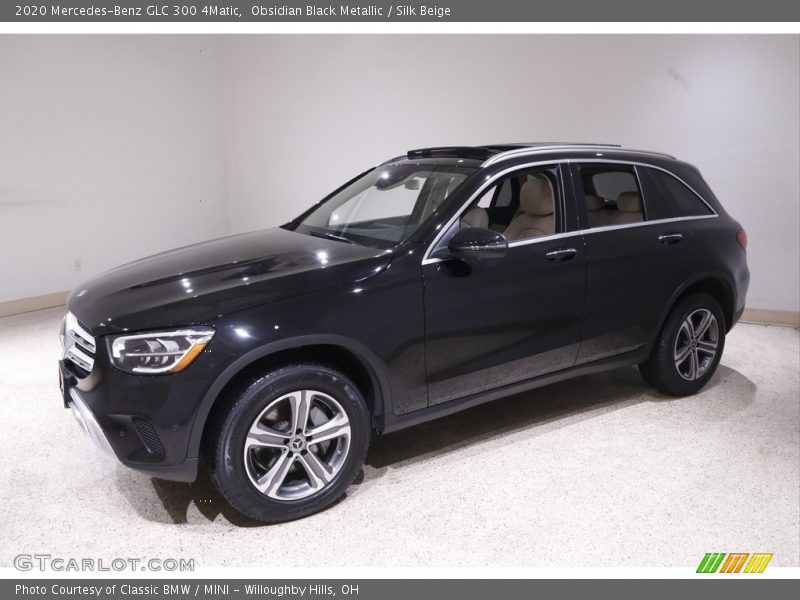 Obsidian Black Metallic / Silk Beige 2020 Mercedes-Benz GLC 300 4Matic