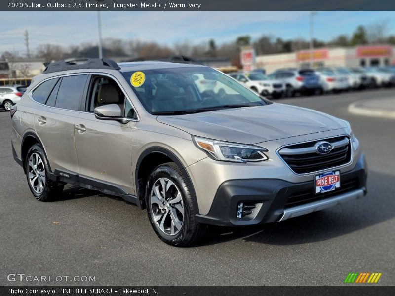 Front 3/4 View of 2020 Outback 2.5i Limited