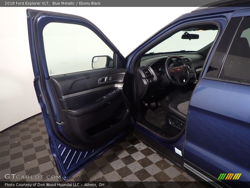 Blue Metallic / Ebony Black 2018 Ford Explorer XLT