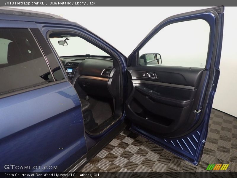 Blue Metallic / Ebony Black 2018 Ford Explorer XLT