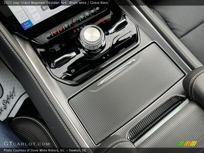  2022 Grand Wagoneer Obsidian 4x4 8 Speed Automatic Shifter