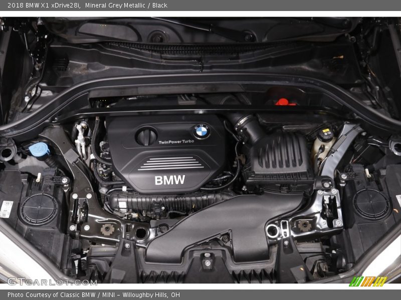 Mineral Grey Metallic / Black 2018 BMW X1 xDrive28i