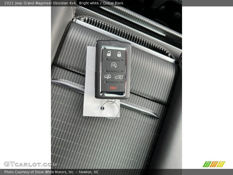 Keys of 2022 Grand Wagoneer Obsidian 4x4