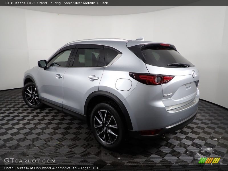 Sonic Silver Metallic / Black 2018 Mazda CX-5 Grand Touring