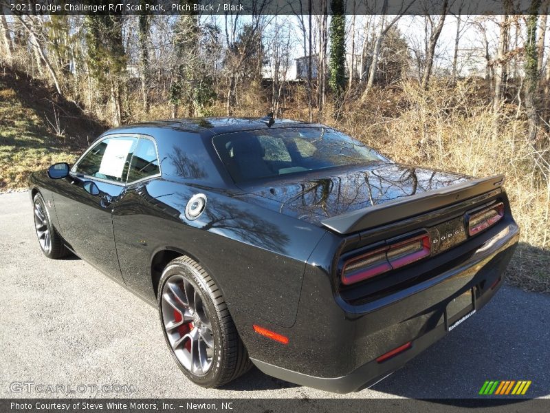 Pitch Black / Black 2021 Dodge Challenger R/T Scat Pack