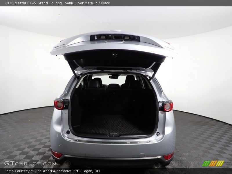 Sonic Silver Metallic / Black 2018 Mazda CX-5 Grand Touring