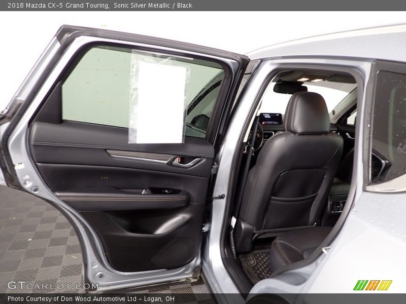 Sonic Silver Metallic / Black 2018 Mazda CX-5 Grand Touring