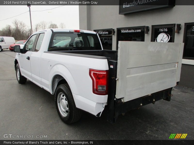 Oxford White / Medium Earth Gray 2016 Ford F150 XL SuperCab