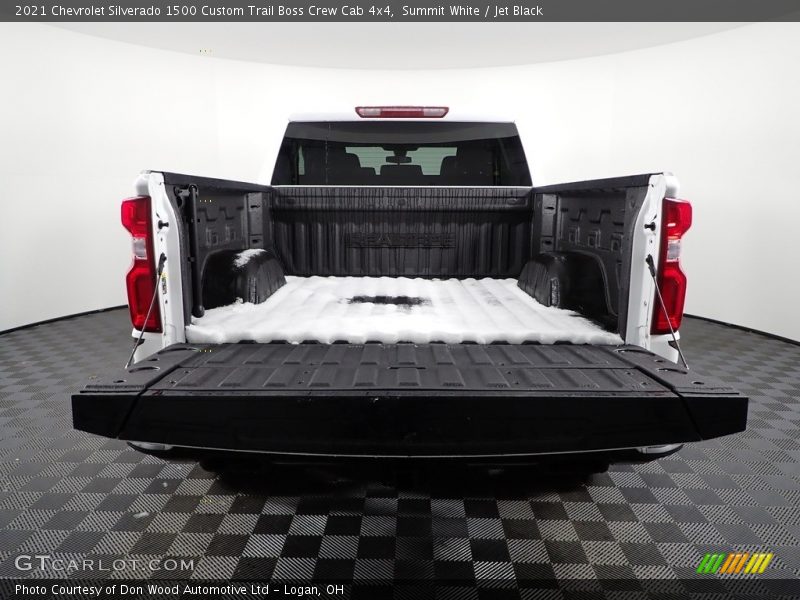 Summit White / Jet Black 2021 Chevrolet Silverado 1500 Custom Trail Boss Crew Cab 4x4