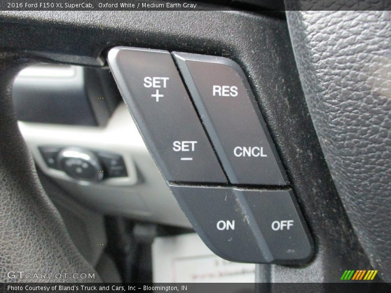 Oxford White / Medium Earth Gray 2016 Ford F150 XL SuperCab