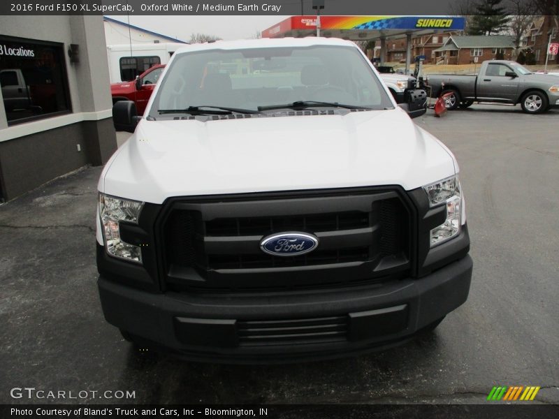 Oxford White / Medium Earth Gray 2016 Ford F150 XL SuperCab