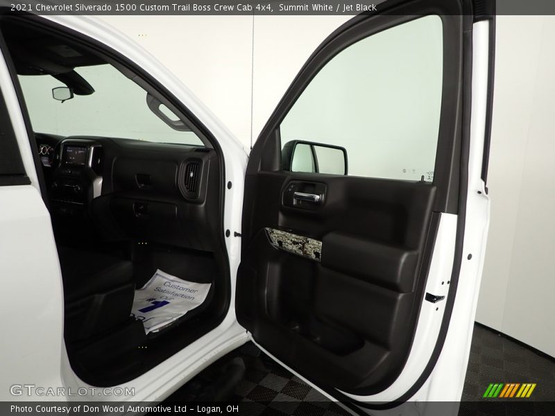 Summit White / Jet Black 2021 Chevrolet Silverado 1500 Custom Trail Boss Crew Cab 4x4