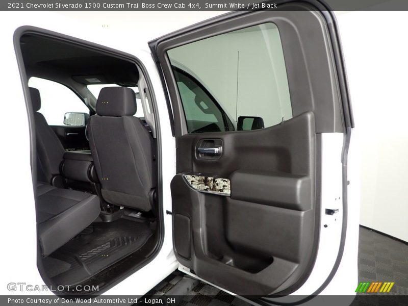 Summit White / Jet Black 2021 Chevrolet Silverado 1500 Custom Trail Boss Crew Cab 4x4